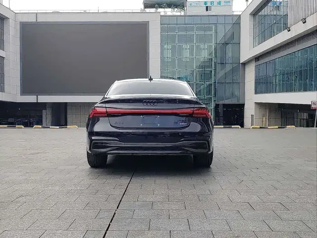 Audi A7L — Фото автомобиля 16