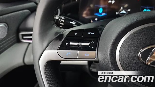 Hyundai AVANTE Avante (CN7) — Фото автомобиля 16