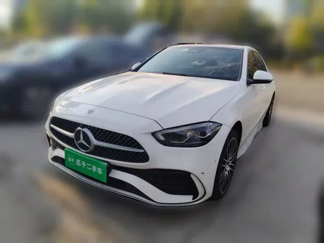Фотография автомобиля — Mercedes-Benz C-Class
