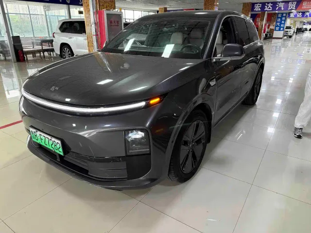 Li Auto L6 — Фото автомобиля 3