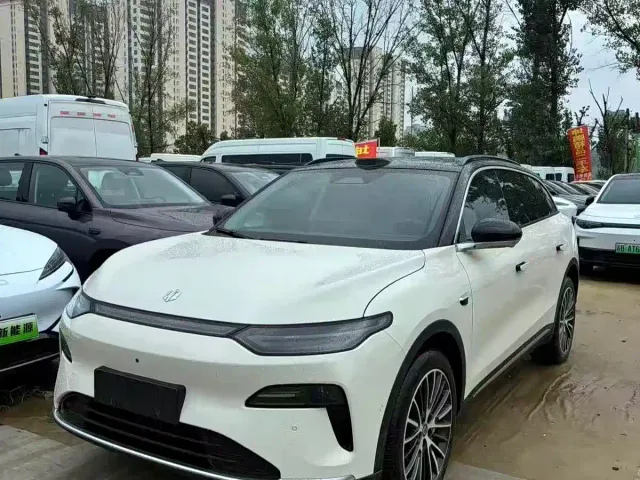 Leapmotor Leapmotor C11 2026 Pure Electric 640 LiDAR Premium — Фото автомобиля 3