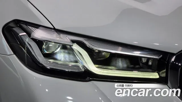 BMW 5 Series G30 — Фото автомобиля 7