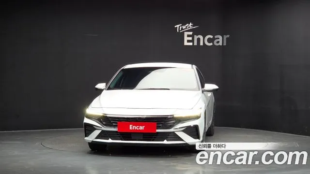 Hyundai Avante — Фото автомобиля 3