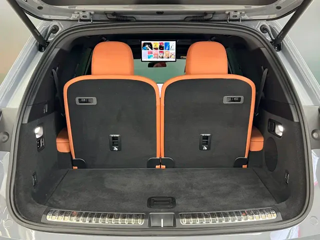 Li Auto L8 — Фото автомобиля 14