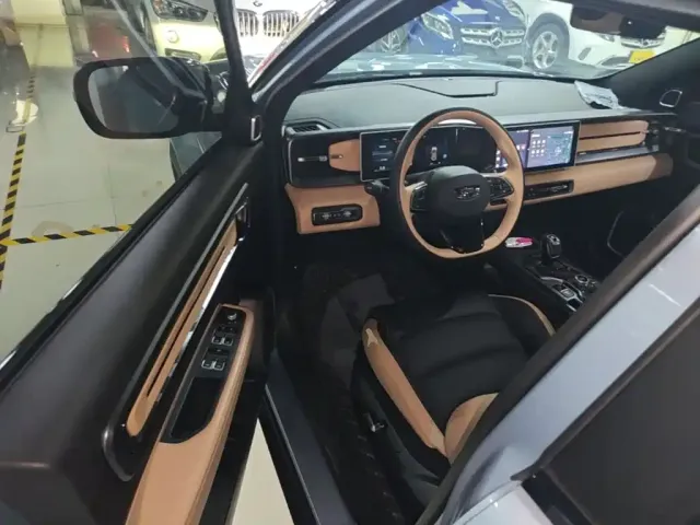 Geely ICON — Фото автомобиля 15
