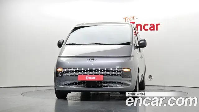 Hyundai Staria Staria Tourer 11 мест — Фото автомобиля 3