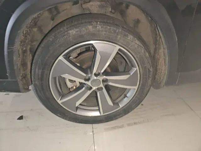 Geely Haoyue L — Фото автомобиля 24