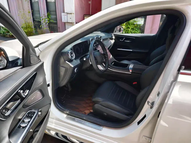 Mercedes-Benz C-Class — Фото автомобиля 3