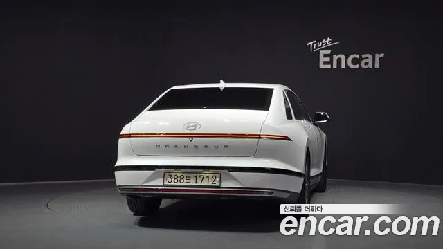Hyundai Grandeur Grandeur (GN7) 3.5 LPG 2WD (Такси) — Фото автомобиля 4