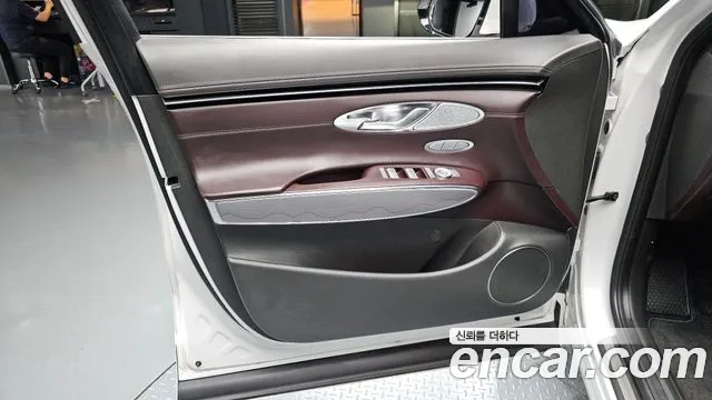 Genesis GV70 2.5T Бензин AWD — Фото автомобиля 19