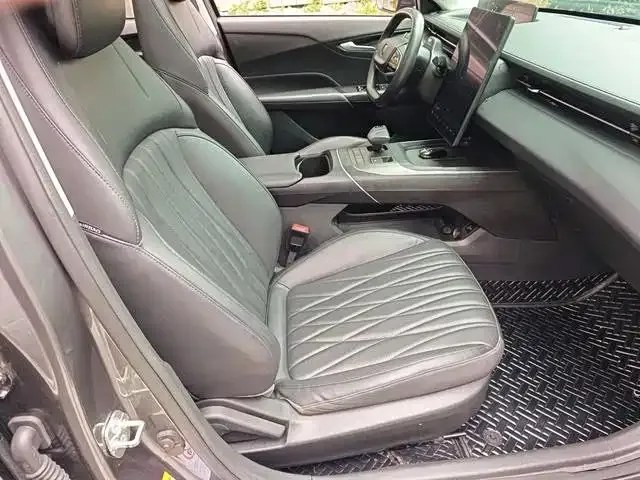 Changan Lamore — Фото автомобиля 6