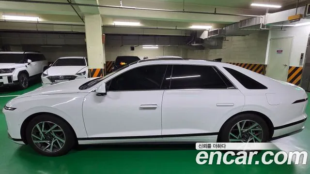 Hyundai Grandeur GN7 — Фото автомобиля 2