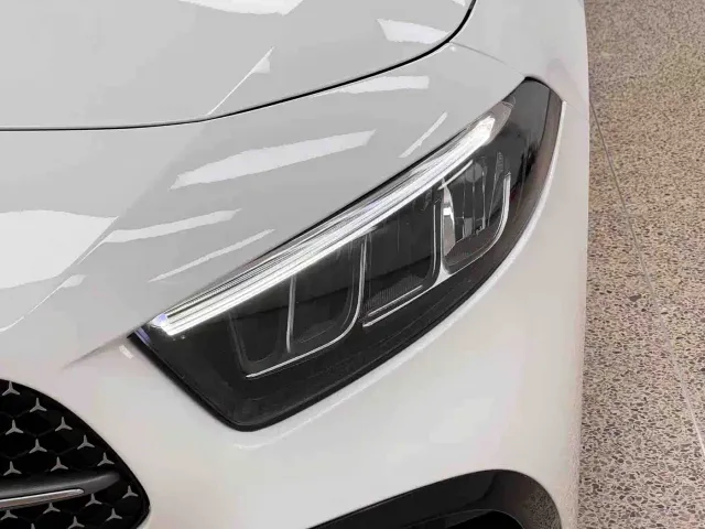 Mercedes-Benz A-Class — Фото автомобиля 4