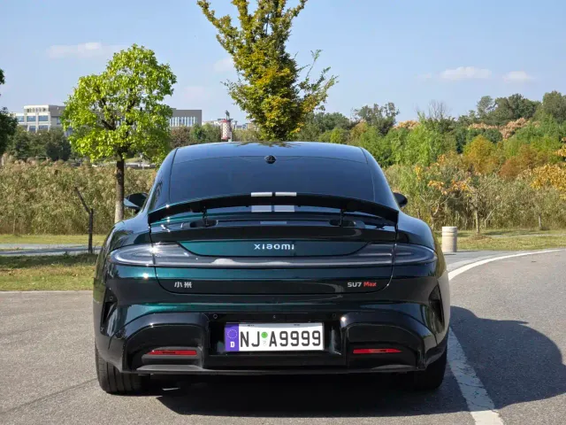 Xiaomi SU7 — Фото автомобиля 5