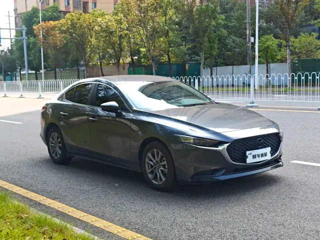 Mazda Mazda3 Axela 2023 2.0L Auto Zhiqing — Фото автомобиля 2