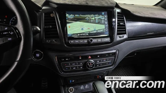 KG_Mobility_Ssangyong Rexton — Фото автомобиля 11