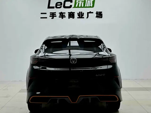 Changan UNI-T — Фото автомобиля 5