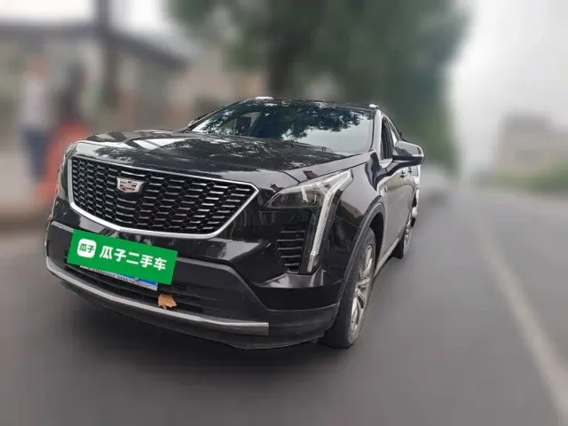 Фотография автомобиля — Cadillac XT4