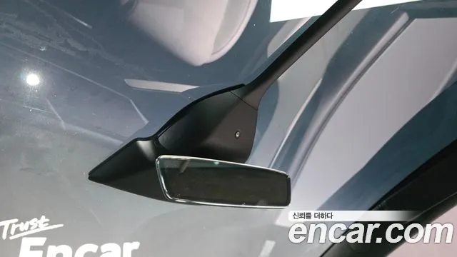 Tesla Model X — Фото автомобиля 30