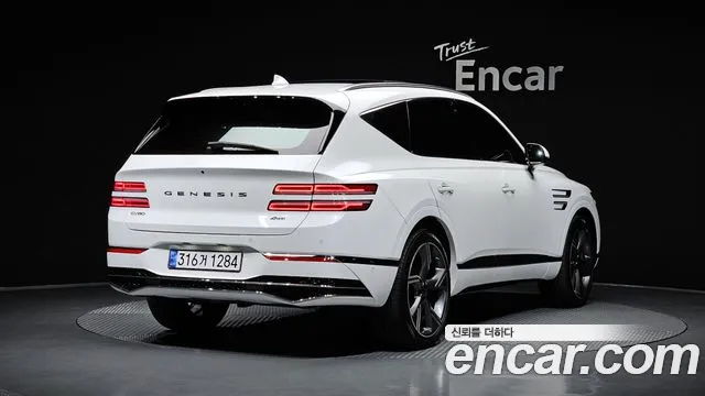 Genesis GV80 — Фото автомобиля 2
