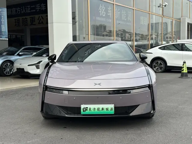 Xpeng P7 — Фото автомобиля 2