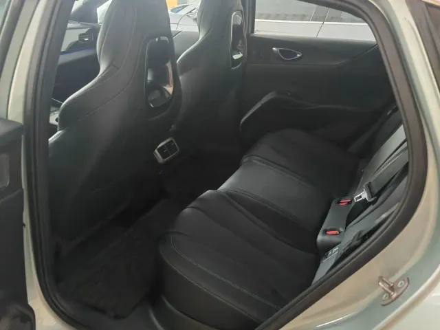 BYD Seal 06 — Фото автомобиля 10