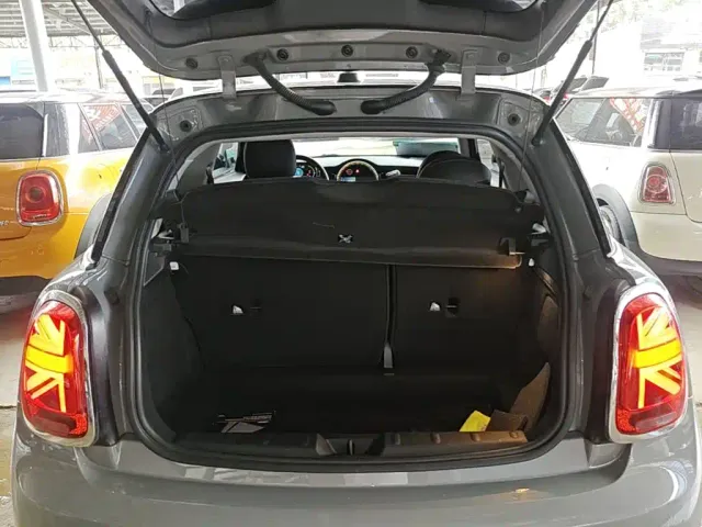 MINI Hatch — Фото автомобиля 14