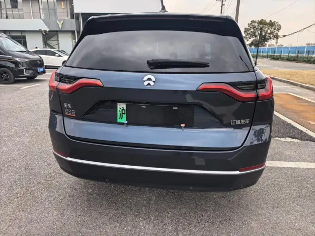 Nio ES8 — Фото автомобиля 6
