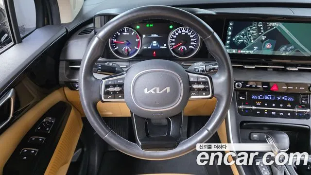 Kia Carnival Generation 4 — Фото автомобиля 14