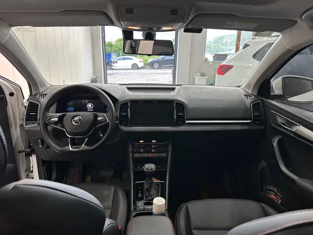 Skoda Karoq — Фото автомобиля 9