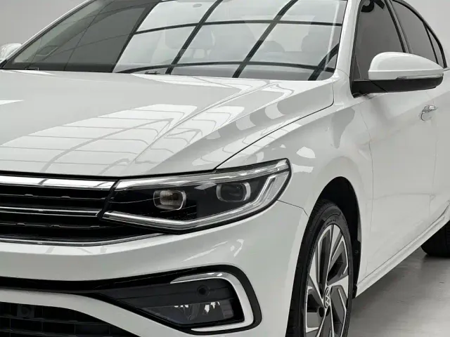 Volkswagen Bora — Фото автомобиля 3