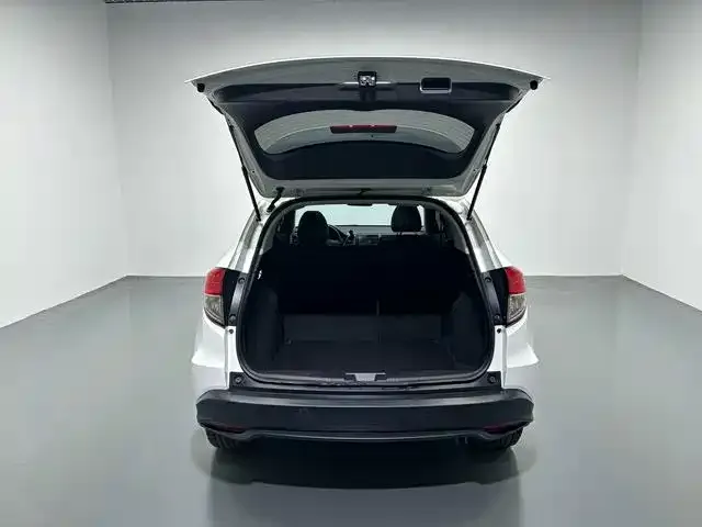 Honda Vezel — Фото автомобиля 10