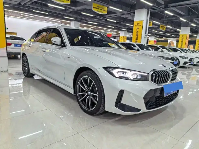 BMW 3 Series — Фото автомобиля 3