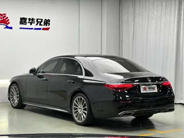 Mercedes-Benz S-Class — Фото автомобиля 11