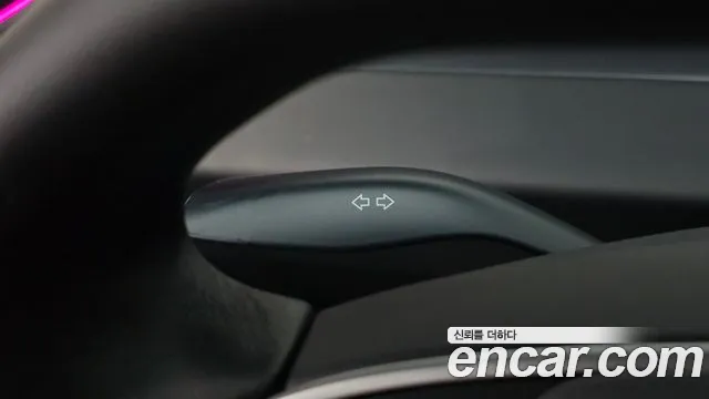 Tesla Model 3 — Фото автомобиля 15