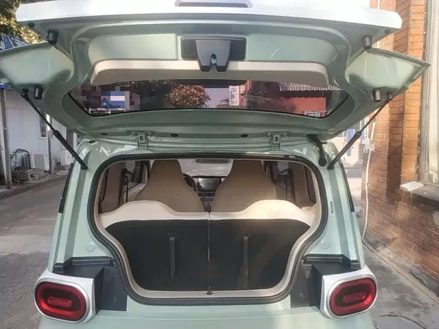 Wuling Hongguang Mini EV — Фото автомобиля 18