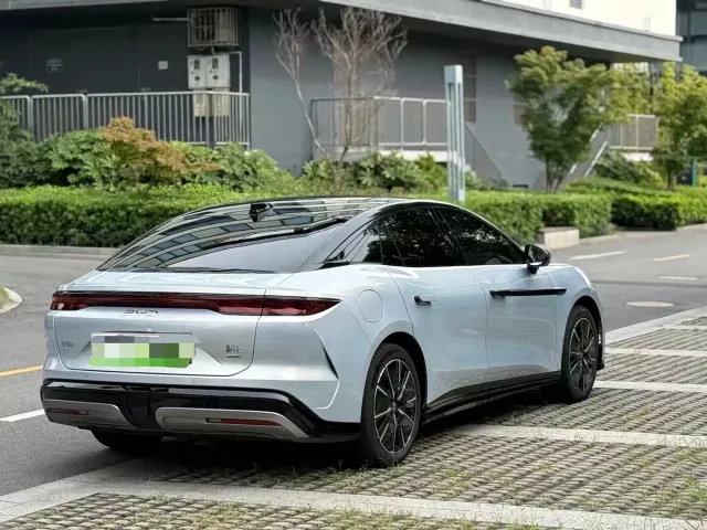 BYD Han L — Фото автомобиля 5