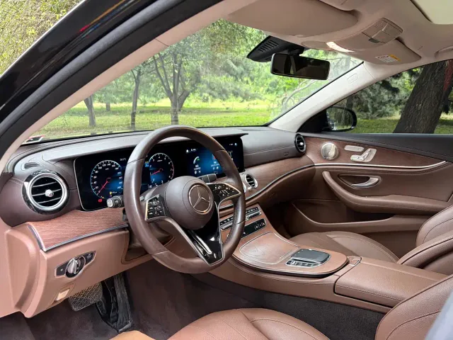 Mercedes-Benz E-Class — Фото автомобиля 6