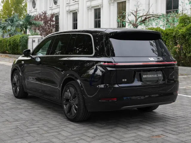 Li Auto L9 — Фото автомобиля 7