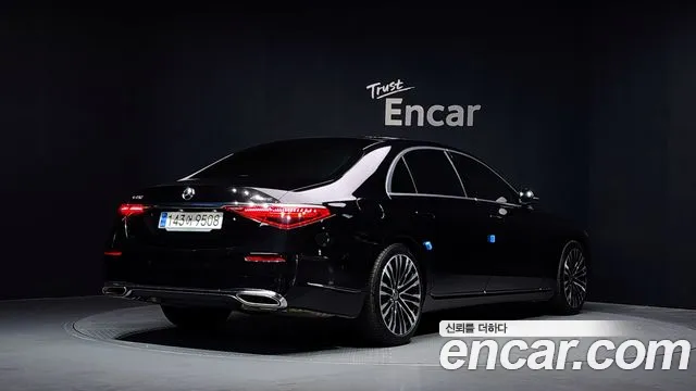 Mercedes-Benz S-Class — Фото автомобиля 2