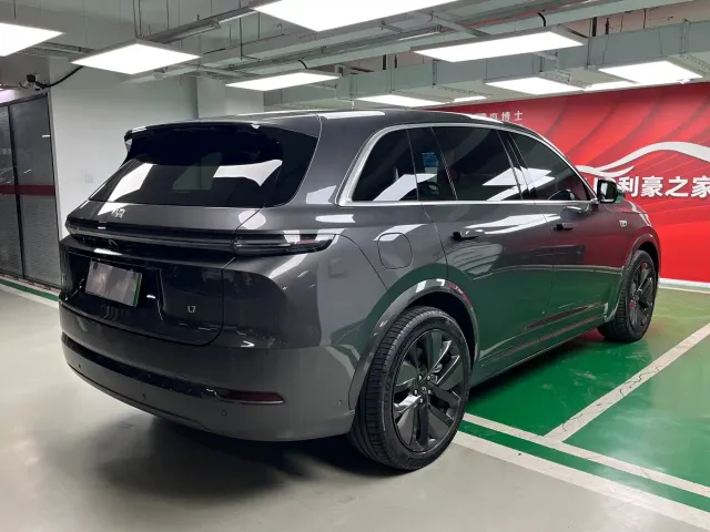 Li Auto L7 — Фото автомобиля 5