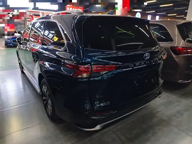 Toyota Granvia — Фото автомобиля 20