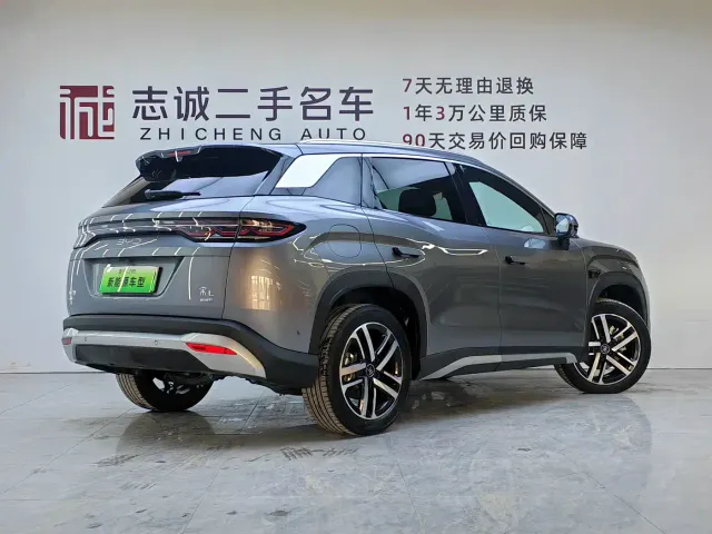 BYD Song L DM-i — Фото автомобиля 5