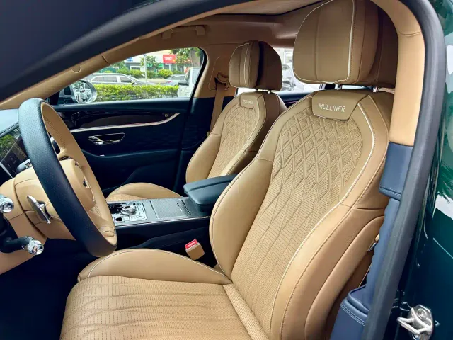 Bentley Flying Spur — Фото автомобиля 6