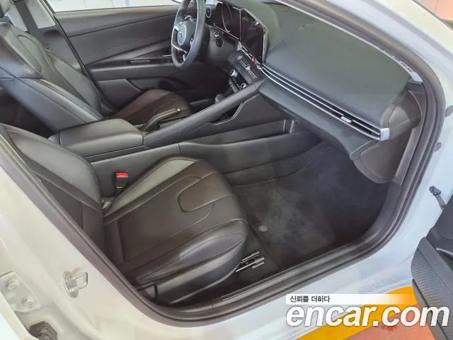 Hyundai Avante CN7 — Фото автомобиля 13