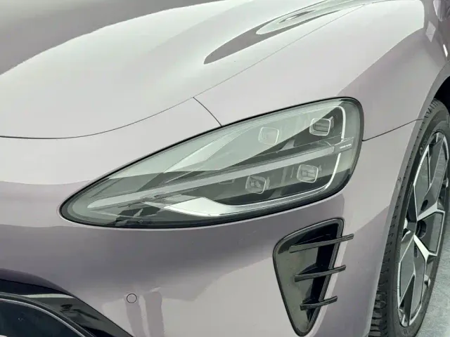 Xiaomi SU7 — Фото автомобиля 22