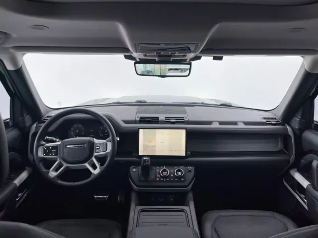 Land Rover Defender — Фото автомобиля 13
