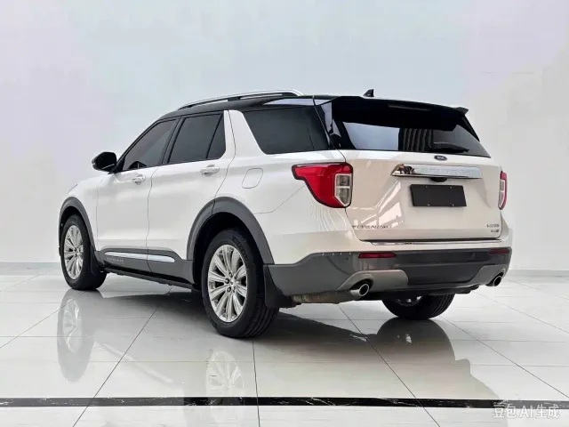 Ford Explorer — Фото автомобиля 8