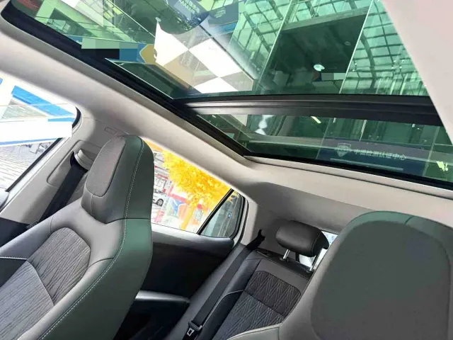 Volkswagen T-Cross — Фото автомобиля 7