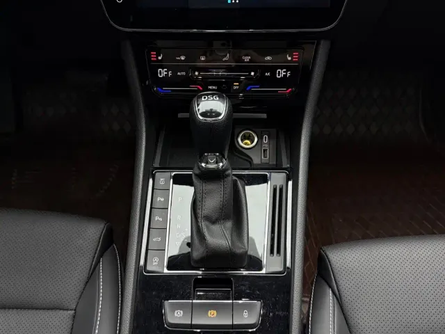Skoda Superb — Фото автомобиля 8